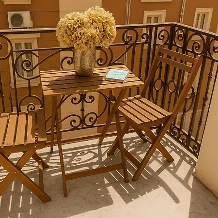 Apartment Newly Renovated With Balcony, Ac, Fiber Internet Monte Carlo
