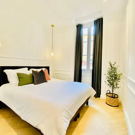 Apartment Newly Renovated With Balcony, Ac, Fiber Internet *