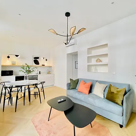 Newly Renovated With Balcony, Ac, Fiber Internet *