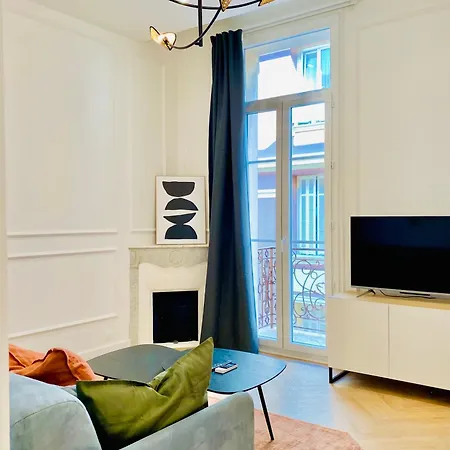 Newly Renovated With Balcony, Ac, Fiber Internet