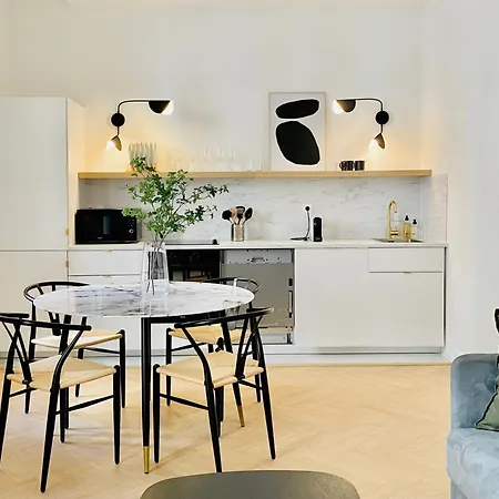 Newly Renovated With Balcony, Ac, Fiber Internet